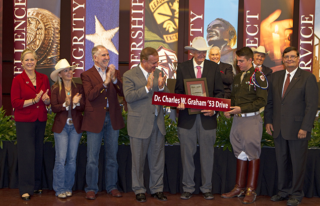 Texas A&M Equine Complex Honors Donors