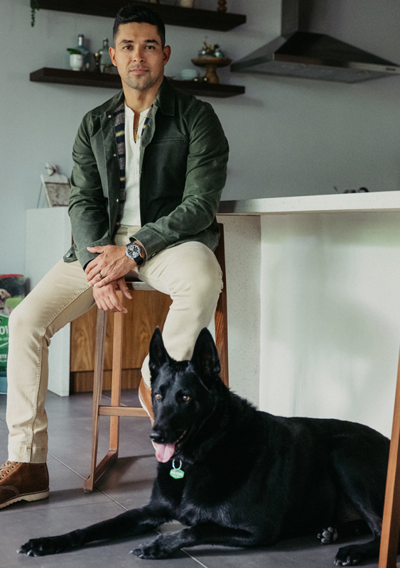 Celebrating the impact service dogs have on America's veterans and promoting the human-animal bond is the driving force behind a new celebrity-backed awards program.