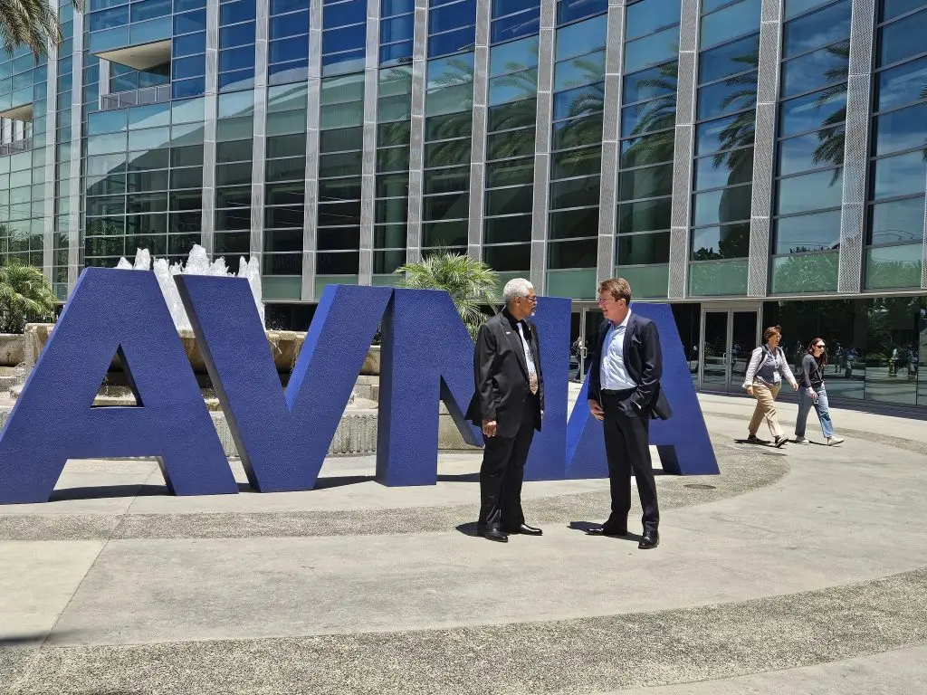 Wildlife medicine, companion animal care connection discussed at AVMA Convention